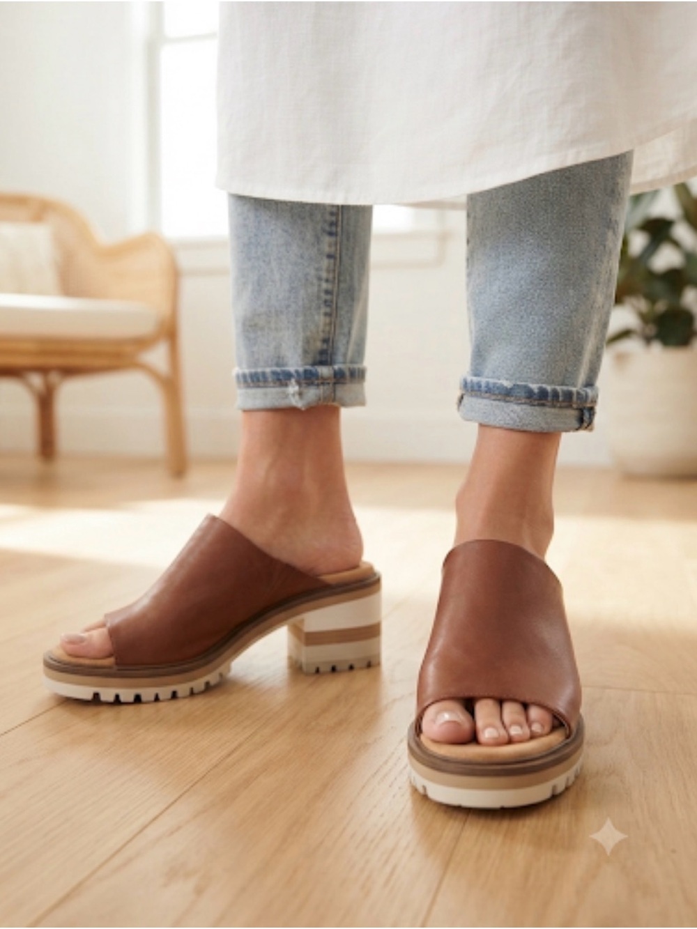 Salvia Harper Brown Leather Open Toe Block Heel Mule